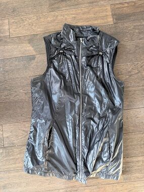 Koral Black Edgy Lightweight Zip-Front Vest